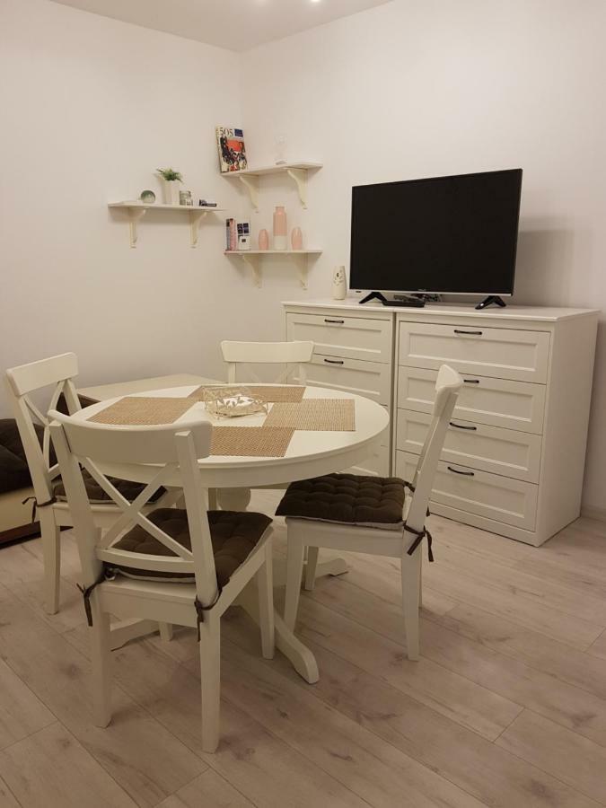 Ultracentral Monadin 2 *