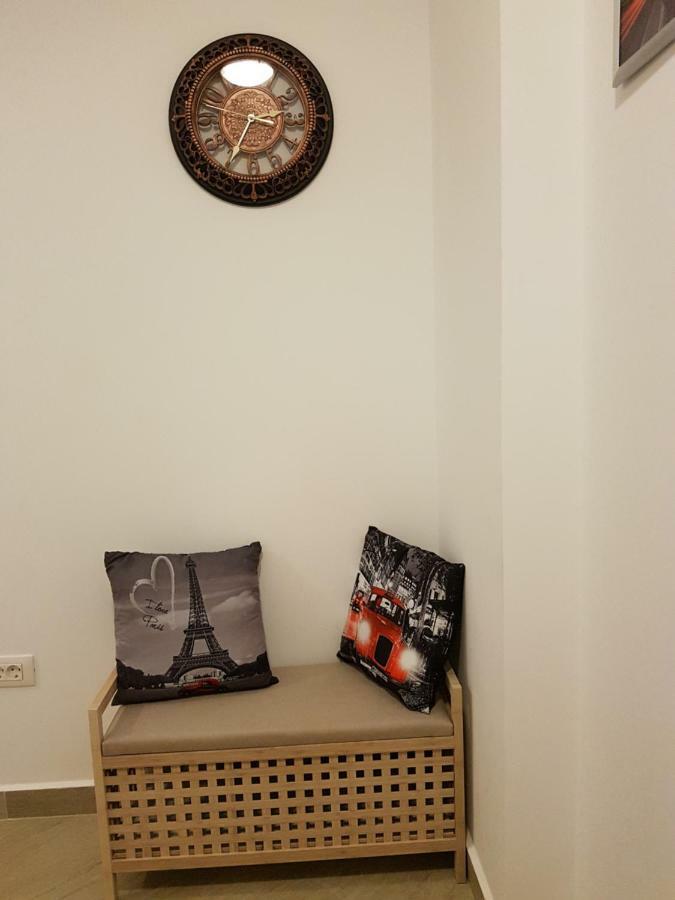 Ultracentral Monadin 2 Apartment *